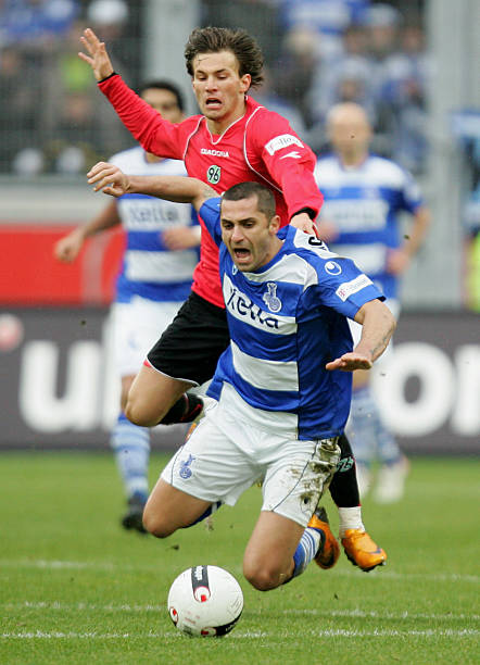 间的峥嵘 间的峥嵘